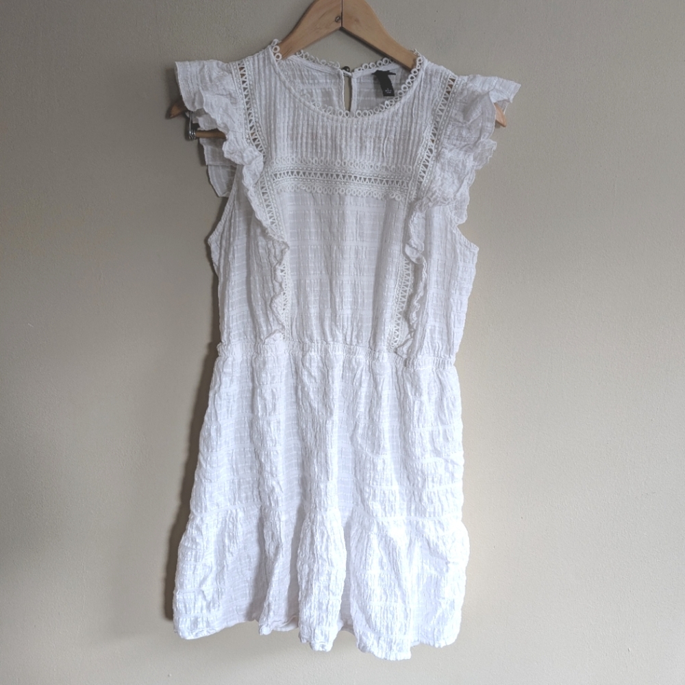 Wild Fable white lace ruffled mini dress size large